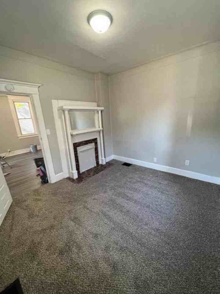 730 E Florida St - Photo 4 of 14