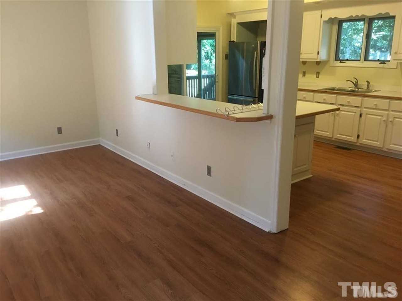 131 Justice St - Photo 4 of 9