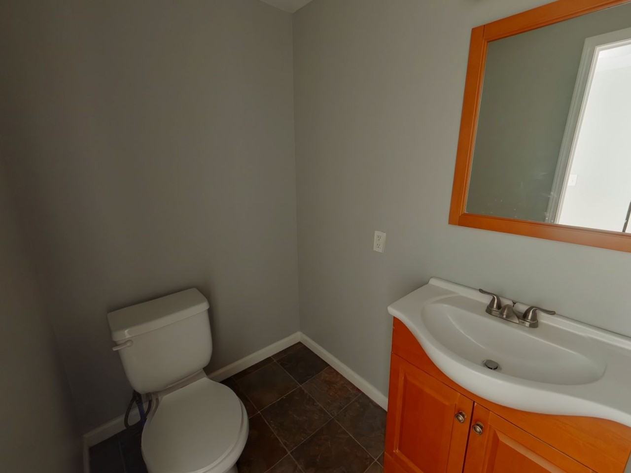 2833 E Ellen St - Photo 2 of 14