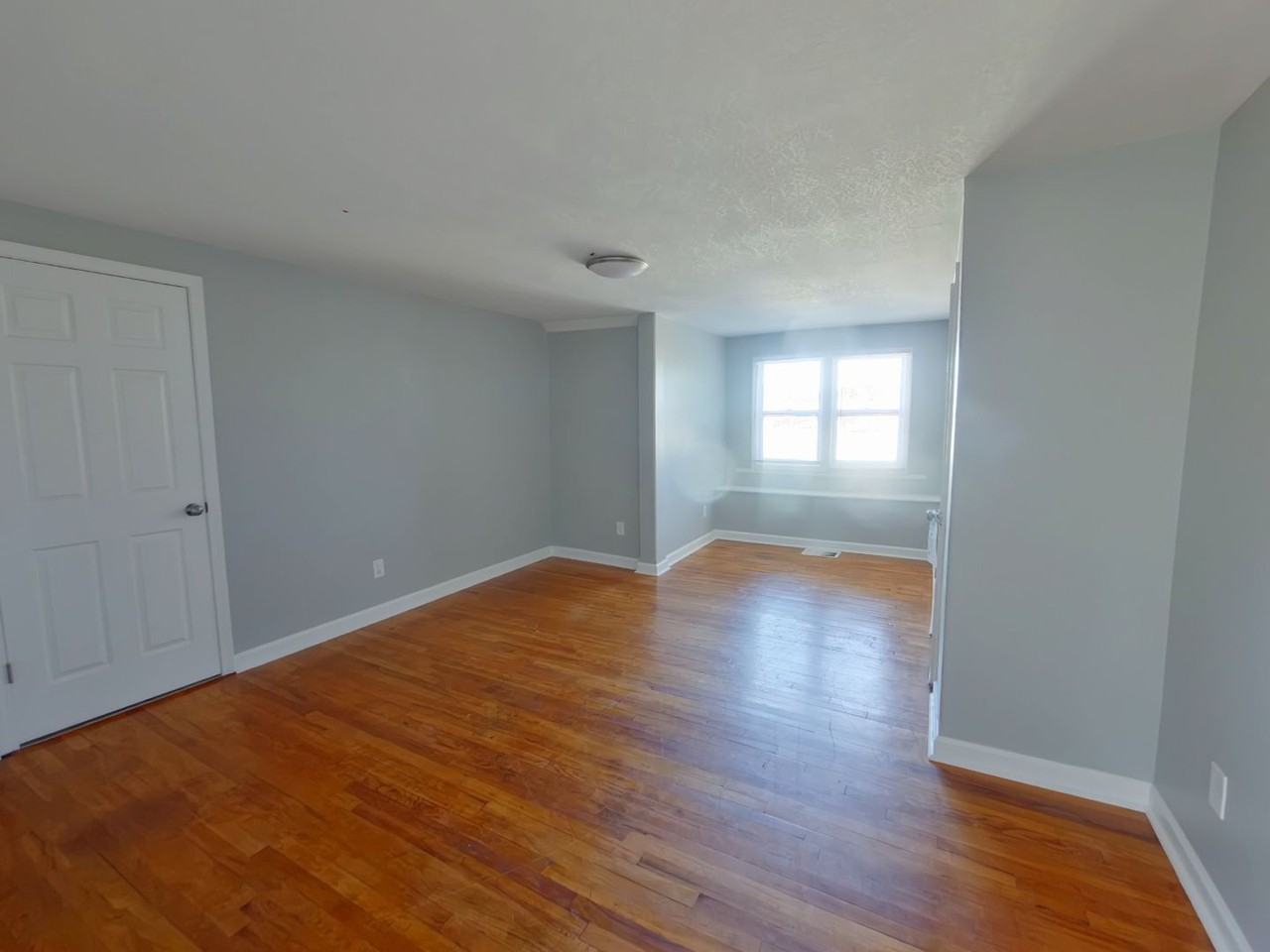 2833 E Ellen St - Photo 4 of 14