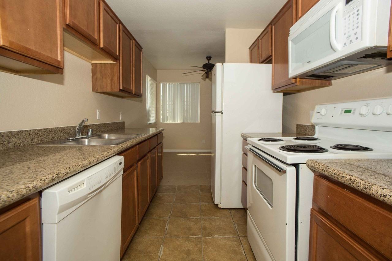 1852 N Decatur Blvd - Photo 3 of 7