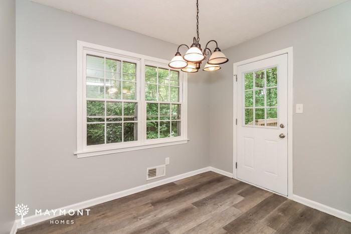 54 Landing Ln - Photo 6 of 13