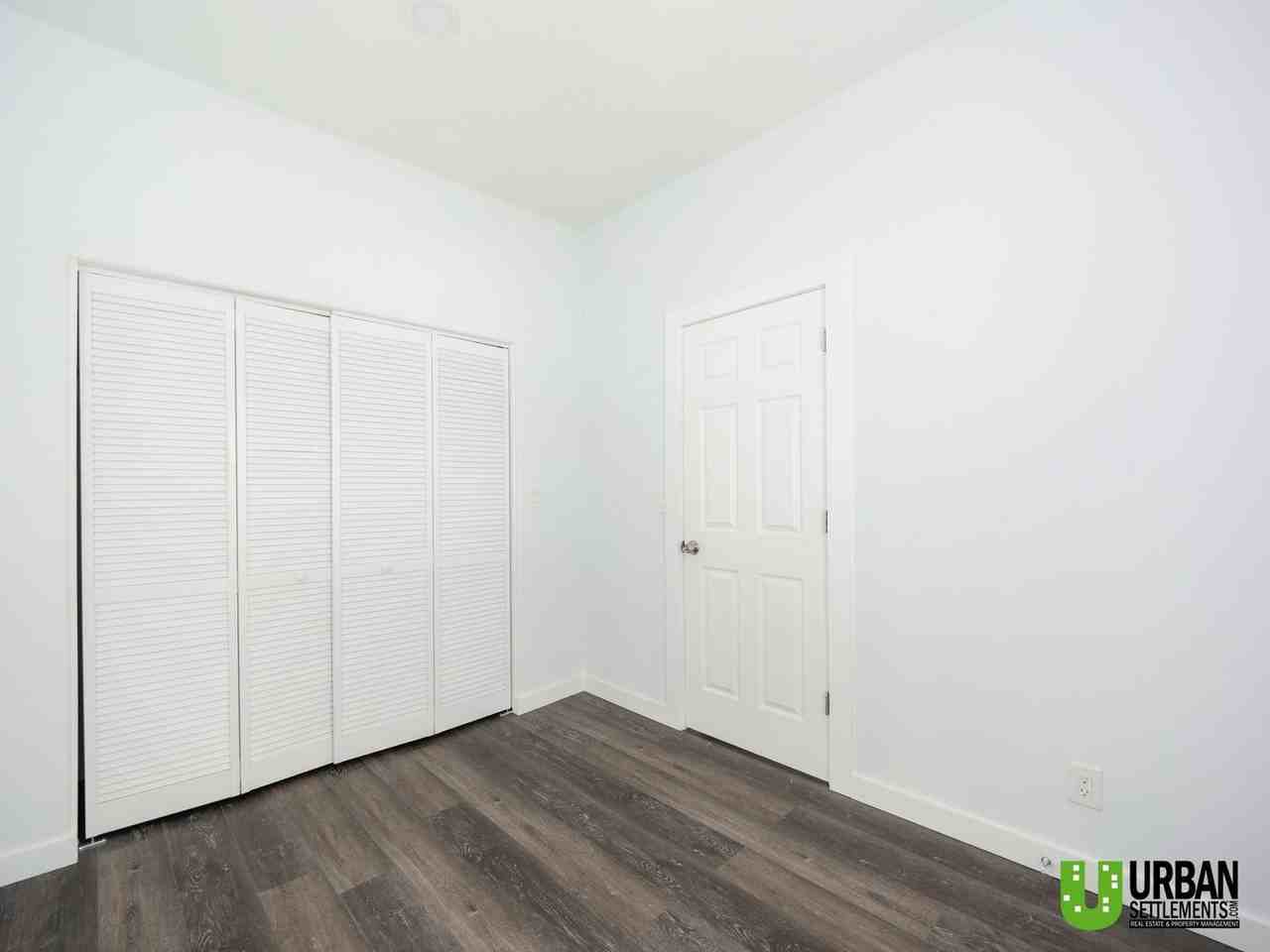 3803 E Wellesley Ave - Photo 5 of 14