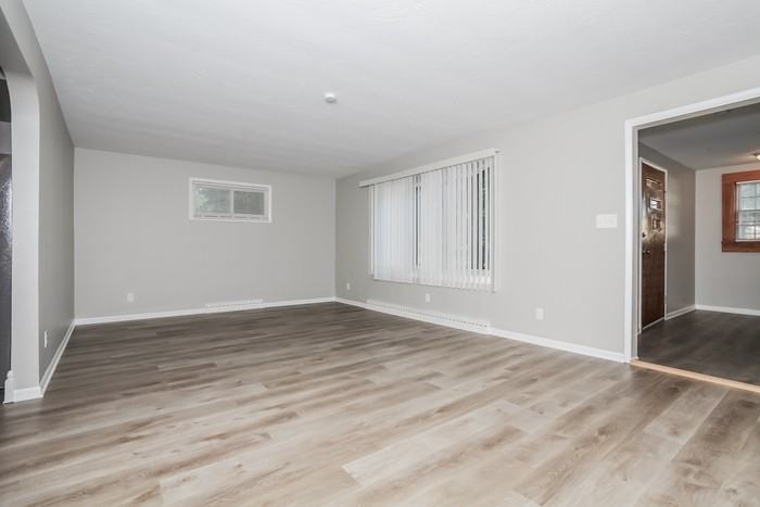 45 Lookout St - Photo 5 of 11