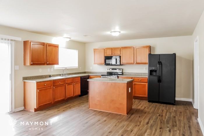 109 Leona Ln Nw - Photo 6 of 13