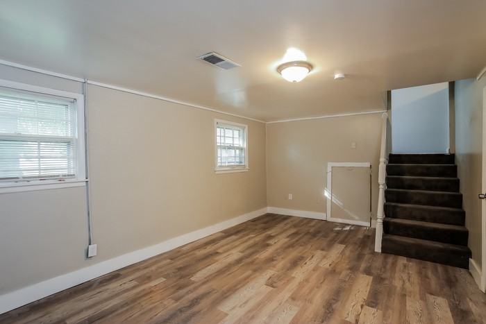200 Grant St - Photo 7 of 13
