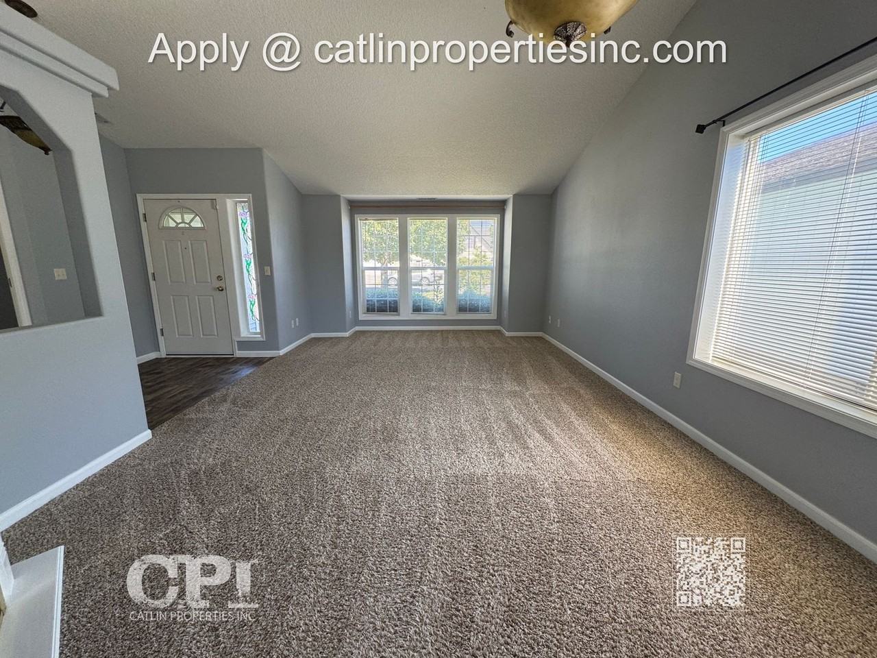 2249 52nd Ave - Photo 4 of 24