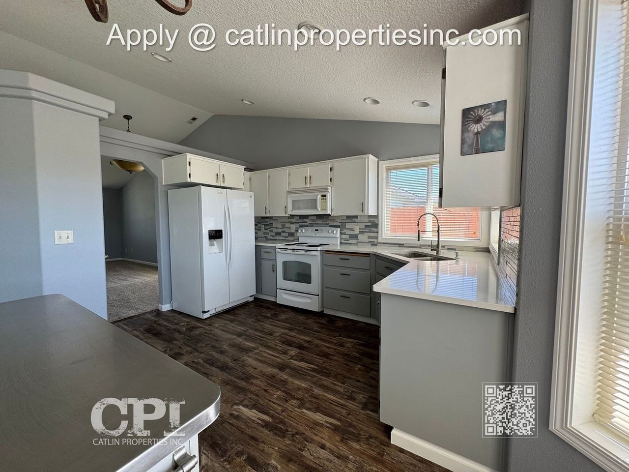 2249 52nd Ave - Photo 5 of 24