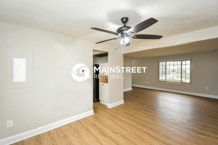 6145 Aspen Grove Dr - Photo 3 of 15