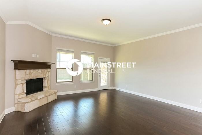 552 Washington Ave - Photo 2 of 15