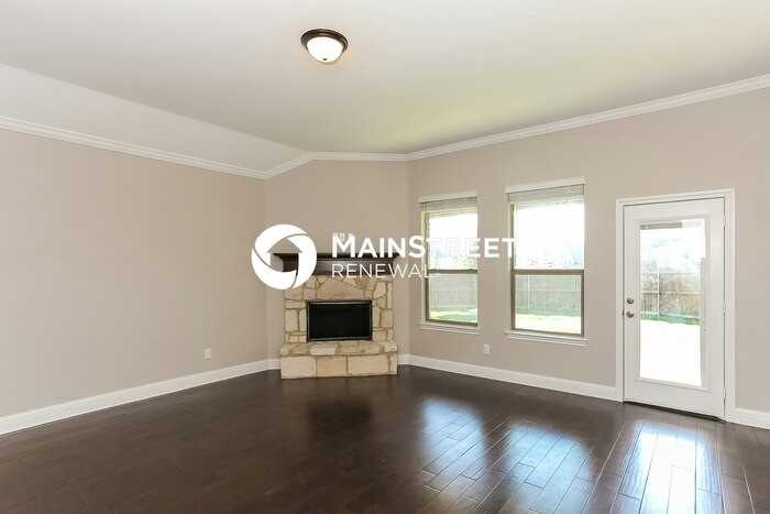 552 Washington Ave - Photo 3 of 15
