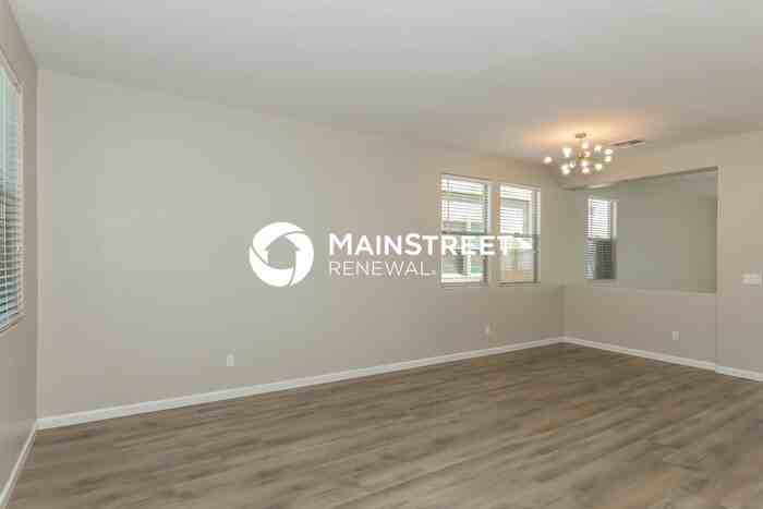 6311 S 32nd Gln - Photo 5 of 15