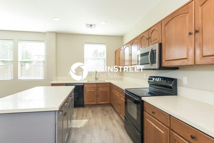 6311 S 32nd Gln - Photo 7 of 15