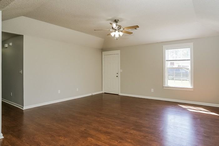 237 Timber Lake Dr - Photo 2 of 10