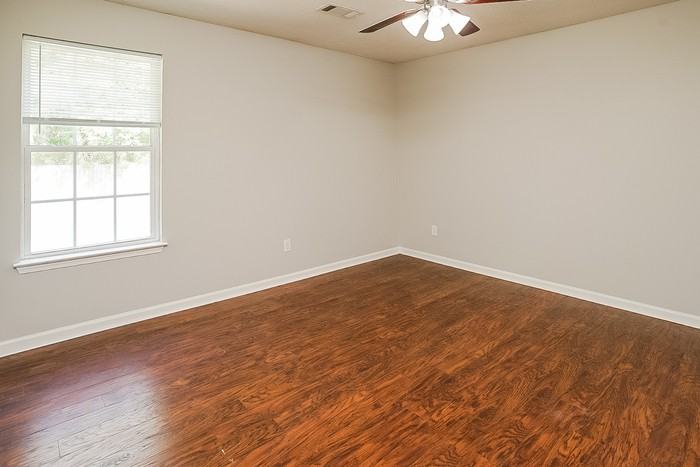 237 Timber Lake Dr - Photo 4 of 10
