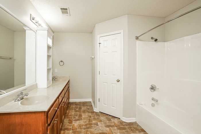237 Timber Lake Dr - Photo 5 of 10