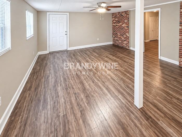 7423 Leroy Dr - Photo 4 of 20