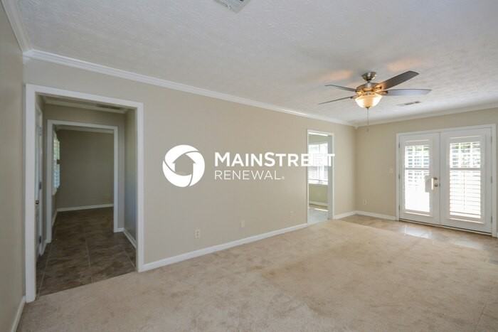 420 Ashley Way - Photo 3 of 17