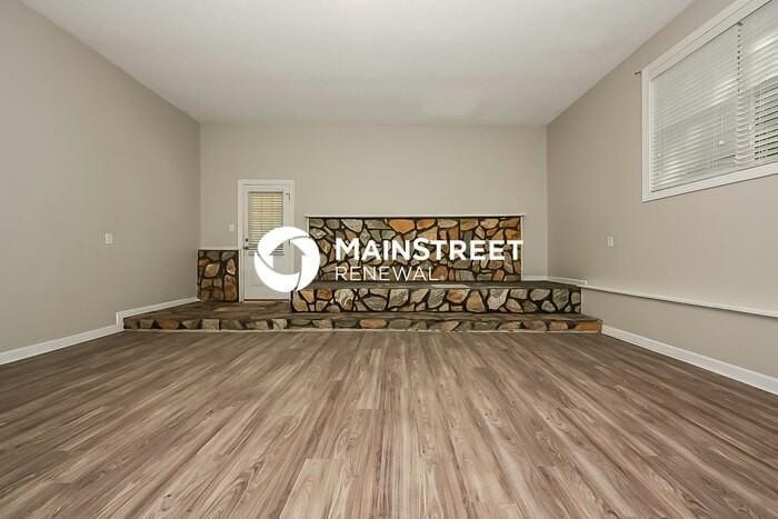 292 Tunis Rd - Photo 2 of 15