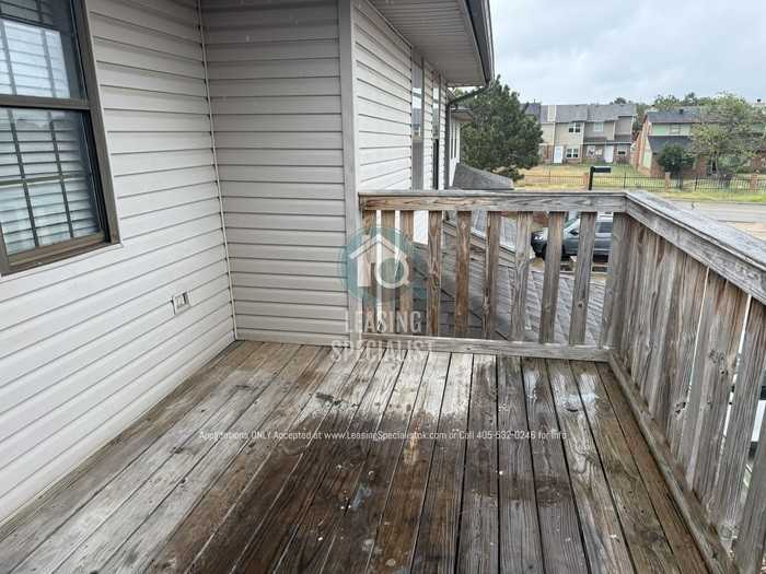1022 Rambling Oaks Dr #F - Photo 6 of 32