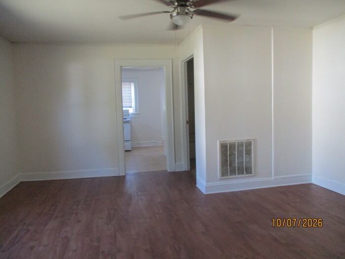 2813 S Ridge Ave #A - Photo 5 of 7