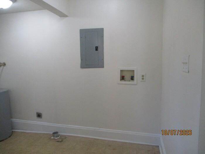 2813 S Ridge Ave #A - Photo 7 of 7