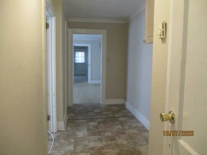 908 W B St #908 - Photo 5 of 9