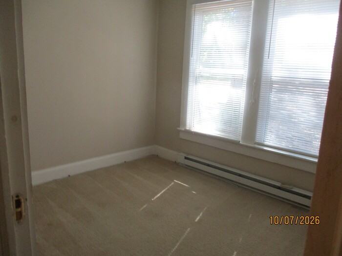 908 W B St #908 - Photo 6 of 9