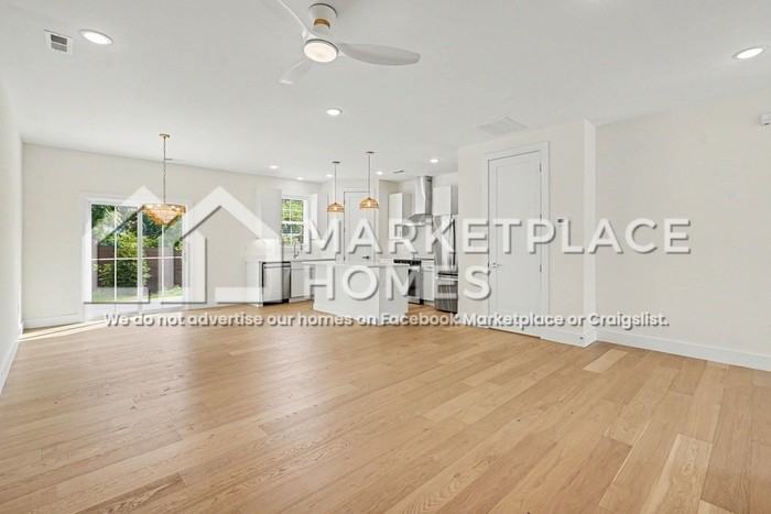 2 Taverly Dr - Photo 7 of 32