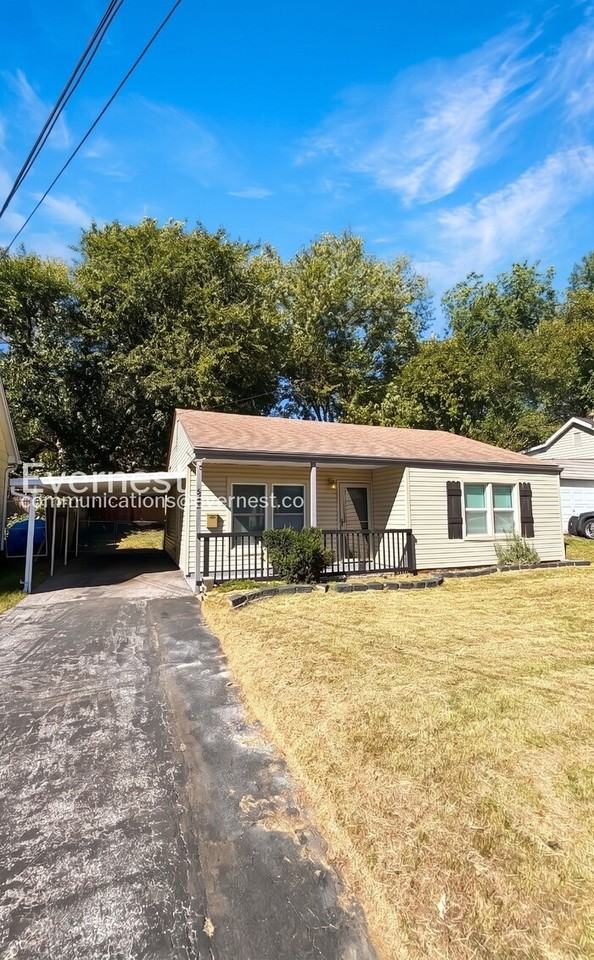6227 Evergreen Blvd - Photo 2 of 18