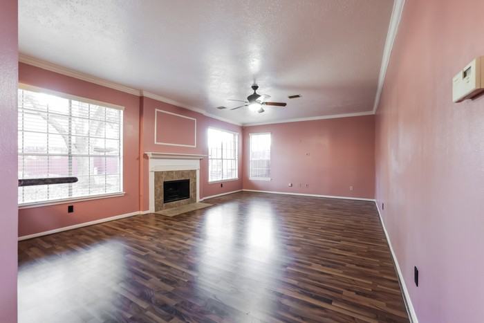 7903 Rothesay Chase Rd - Photo 3 of 25
