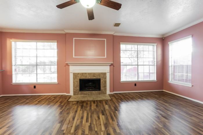 7903 Rothesay Chase Rd - Photo 5 of 25