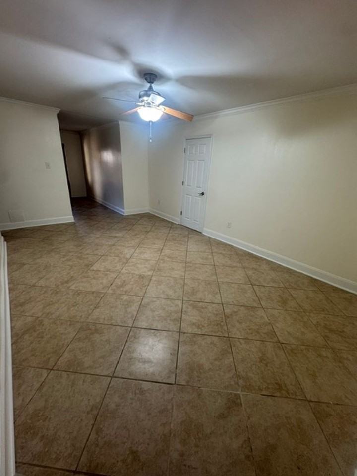 Le Bon Temps Holdings 3008 5th - Photo 2 of 21