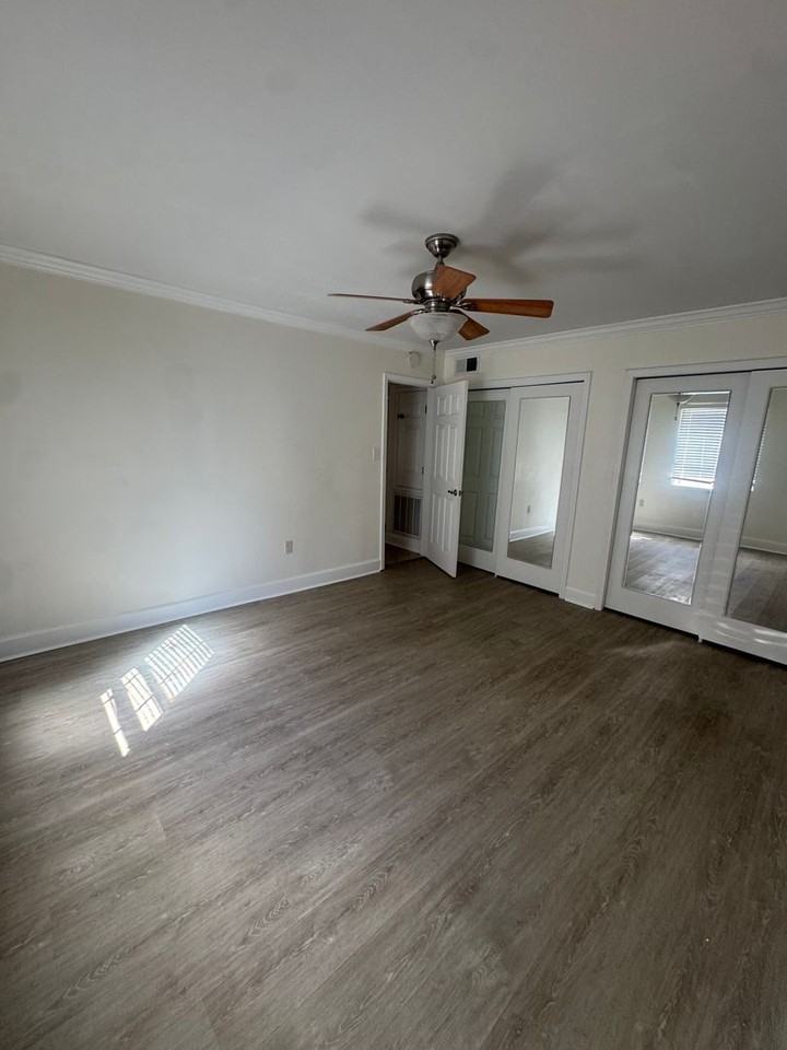 Le Bon Temps Holdings 3008 5th - Photo 5 of 21