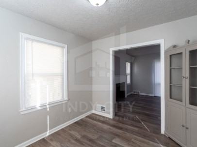 4307 E 21st St - Photo 6 of 17