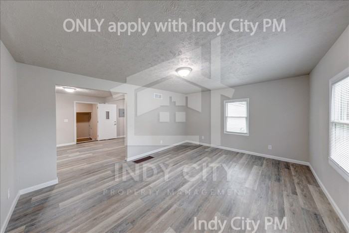 3911 N Emerson Ave - Photo 7 of 22