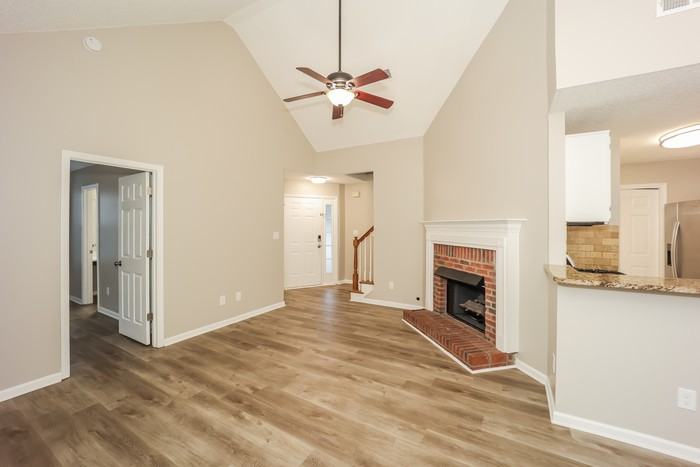 144 S Fairfield Dr - Photo 5 of 17