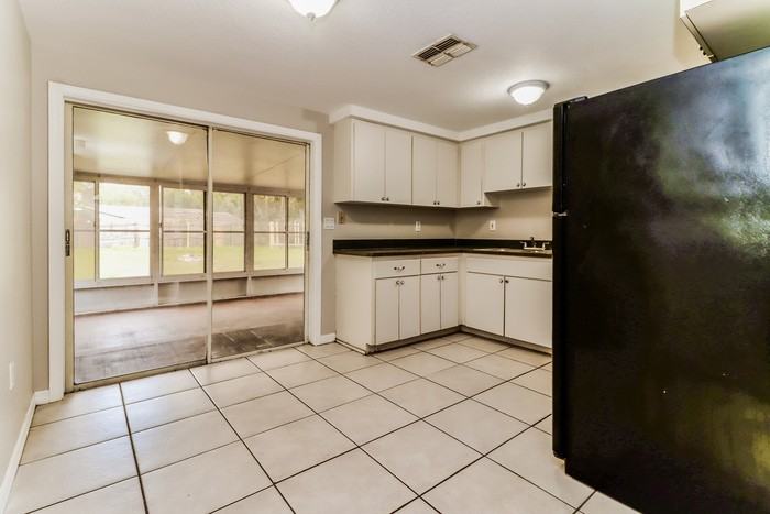 6622 Atis St - Photo 5 of 13