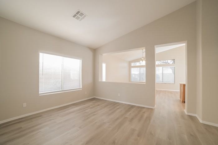 40815 N Mantle Ct - Photo 3 of 16