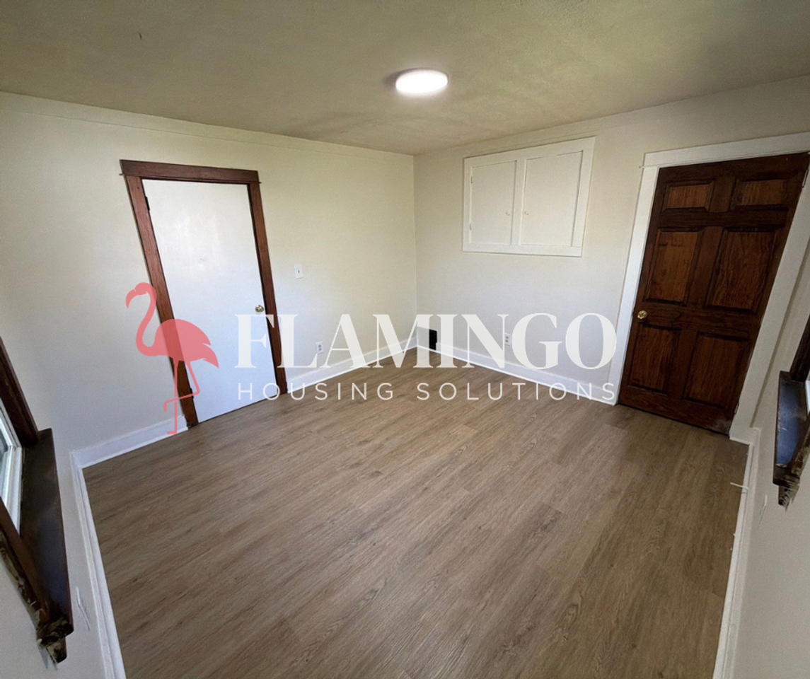 505 Elmhurst Rd - Photo 7 of 17