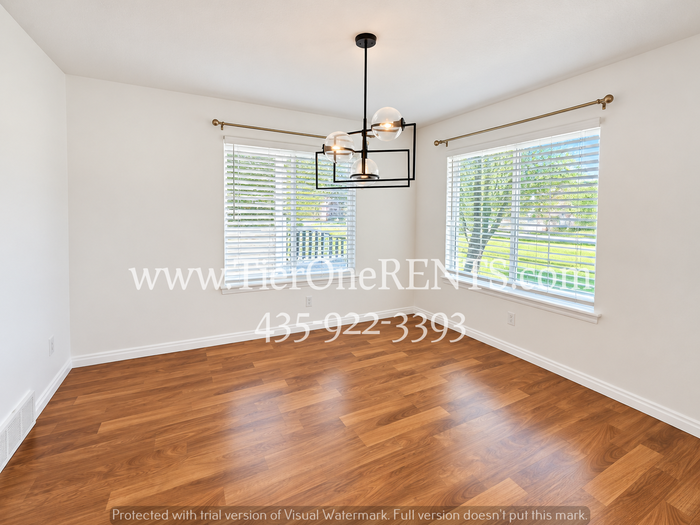 1757 E American Way - Photo 4 of 36