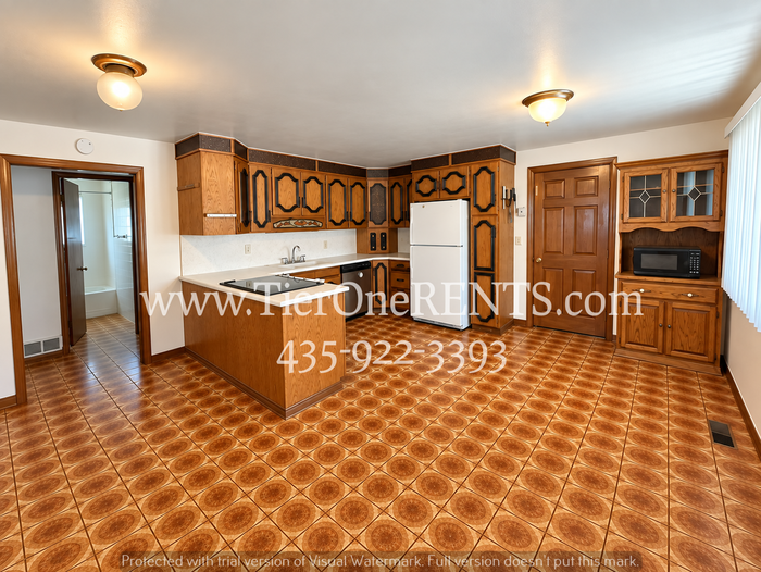 2105 S Wellington St - Photo 6 of 22
