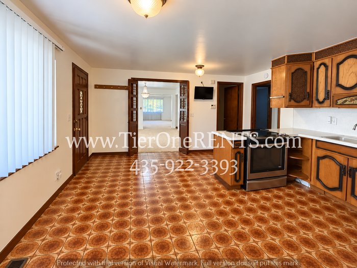 2105 S Wellington St - Photo 7 of 22