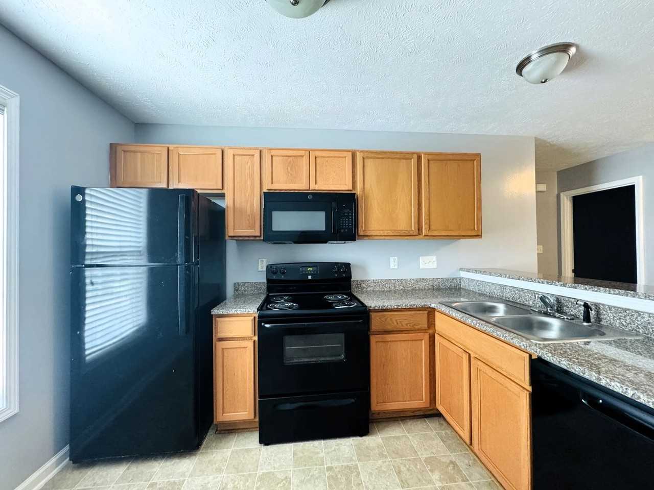 3611 Dornoch Dr - Photo 3 of 13