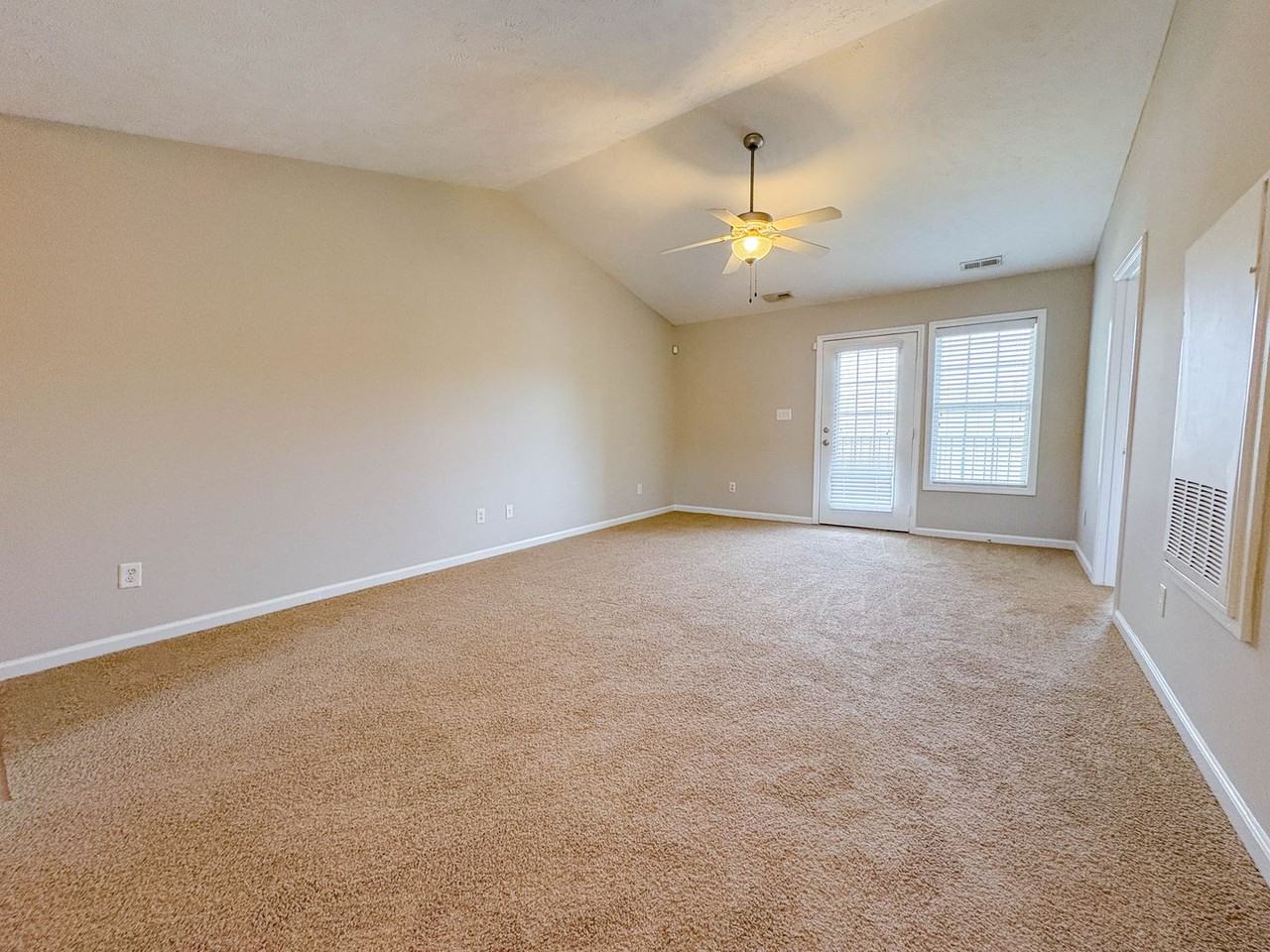 3611 Dornoch Dr - Photo 6 of 13