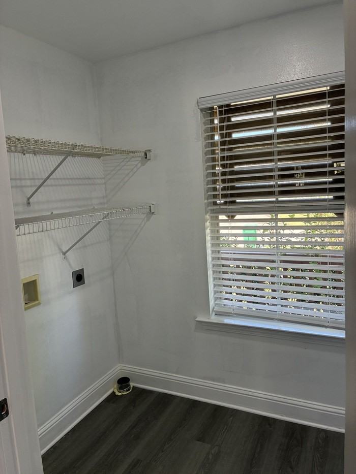 3053 Longfellow Rd - Photo 4 of 18