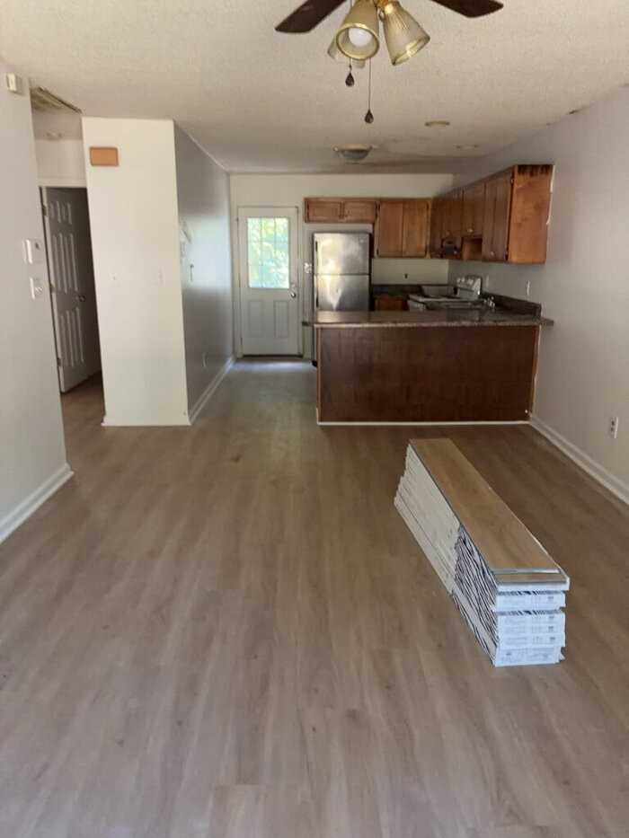 3520 Vista Trl #A - Photo 3 of 9