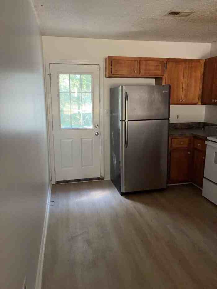 3520 Vista Trl #A - Photo 7 of 9