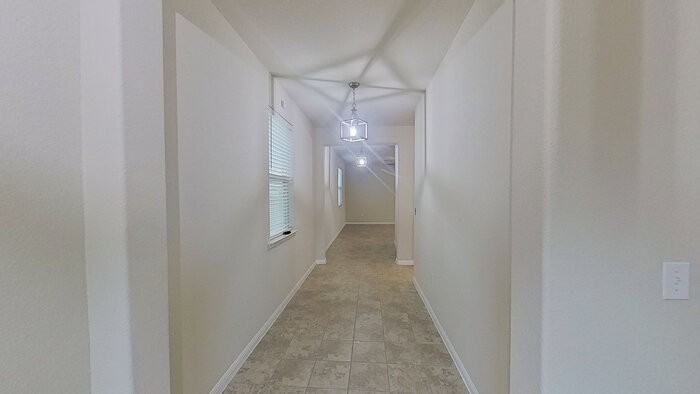 176 Mayney Ln - Photo 4 of 41