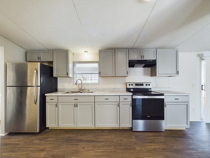 1810 Sanctuary Ln #B - Photo 2 of 11